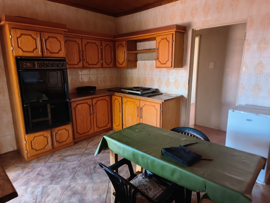 To Let 3 Bedroom Property for Rent in Jouberton North West